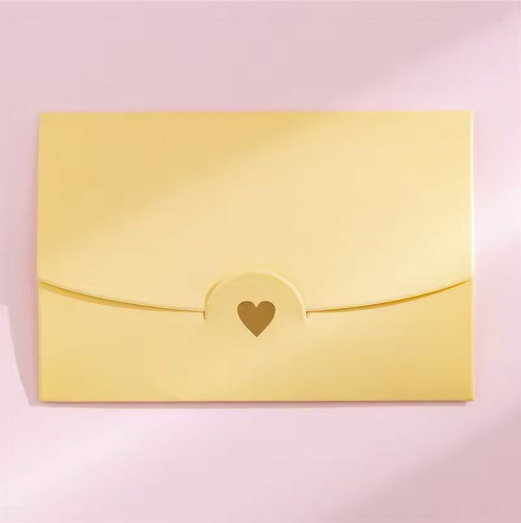 10 Tiny Shimmer Envelopes with Love Design – Ideal for Gift Cards, Name Cards & Sweet Notes