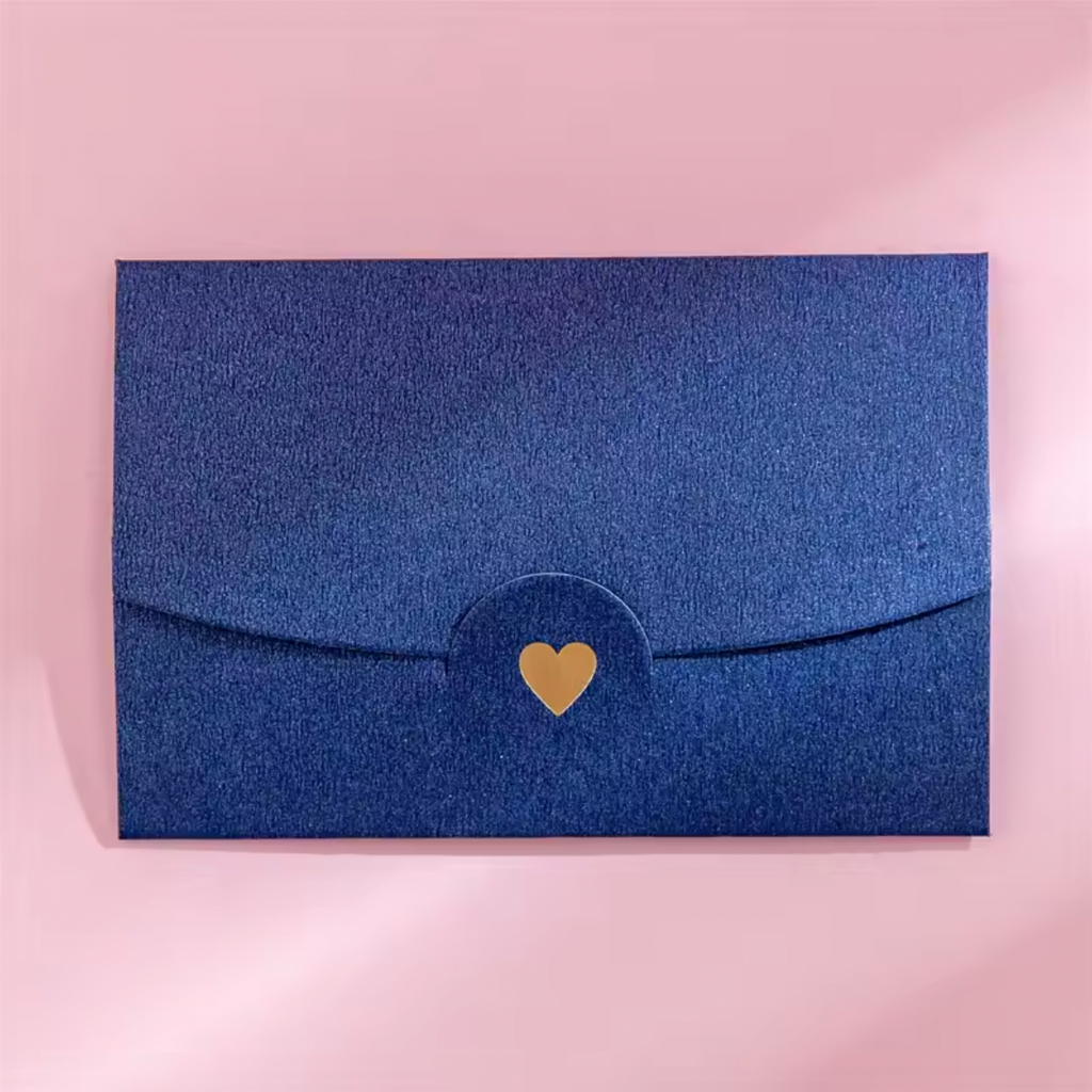 10 Tiny Shimmer Envelopes with Love Design – Ideal for Gift Cards, Name Cards & Sweet Notes
