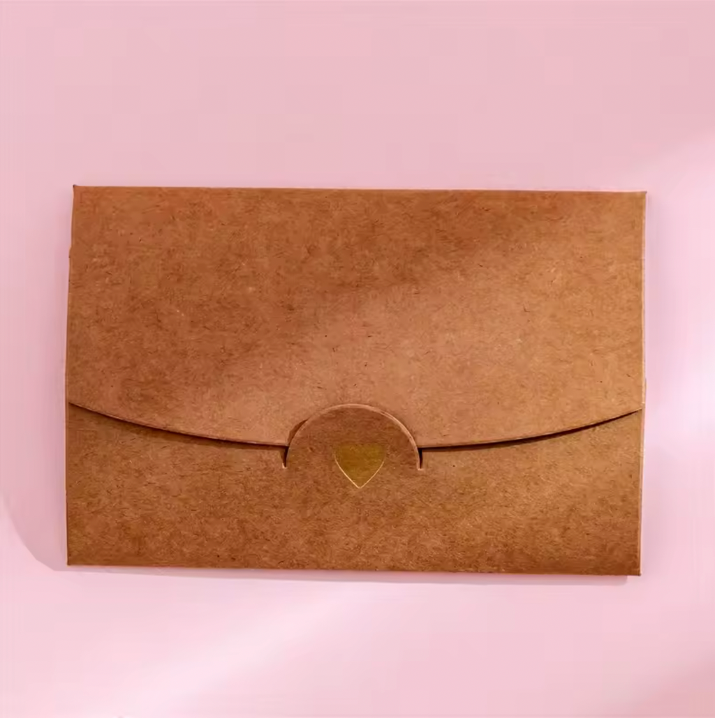 10 Tiny Shimmer Envelopes with Love Design – Ideal for Gift Cards, Name Cards & Sweet Notes